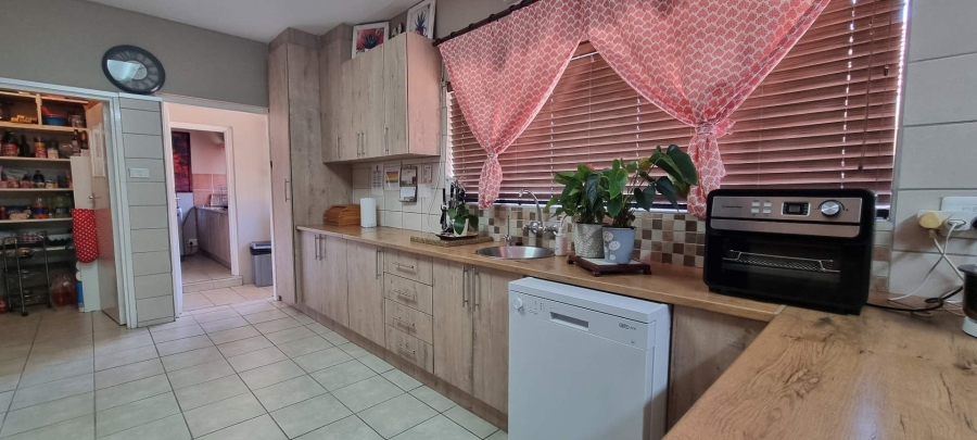 5 Bedroom Property for Sale in Bayswater Free State